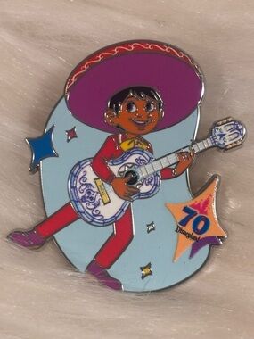 New 2025 Disneyland 70th Anniversary Miguel Character Mystery Box Coco Pin